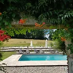 Le Clos Du Murier Bed & Breakfast Fongrave