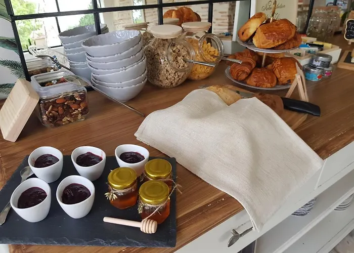 Le Clos Du Murier Bed & Breakfast Fongrave